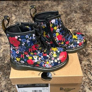 Toddler Docs- *Hardly Worn*